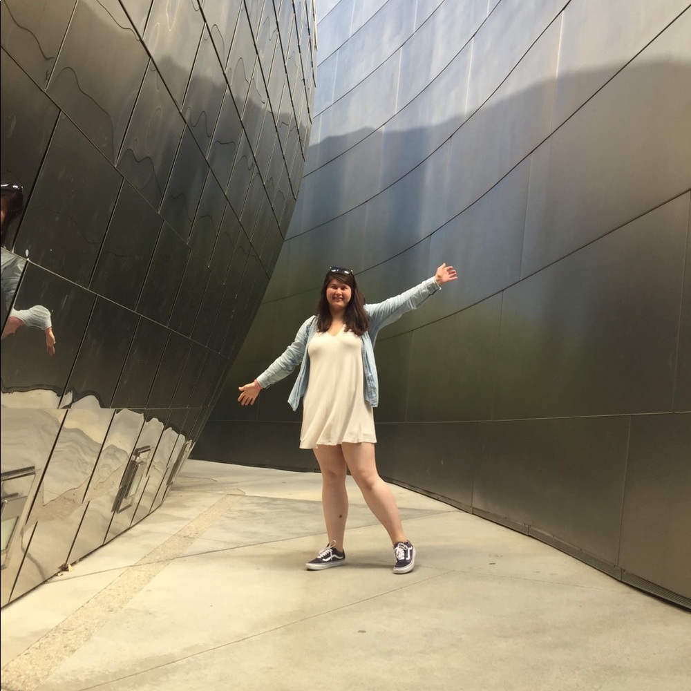 Meet your Posher, Jena